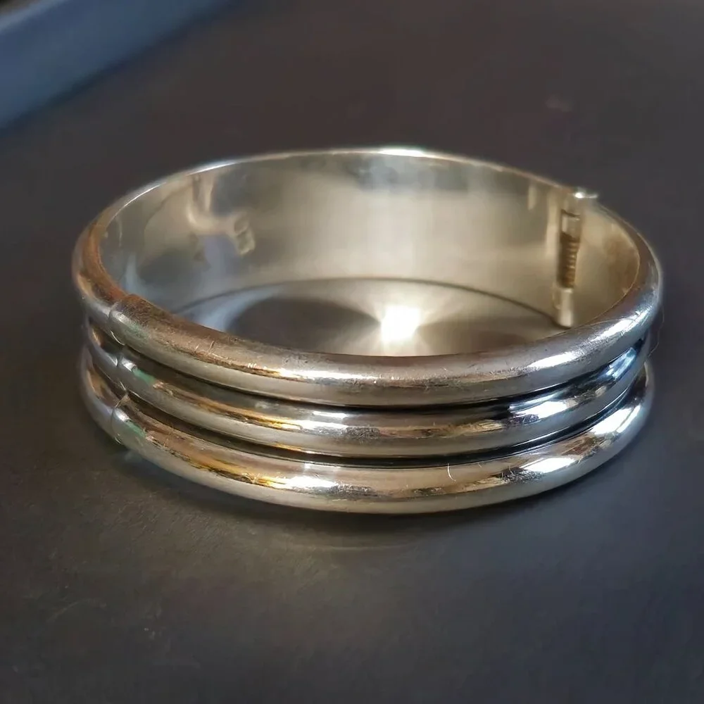 925 Sterling Silver Ribbed Hinged Clamper Bangle Bracelet Modernist Jewelry 51g - Picture 14 of 14